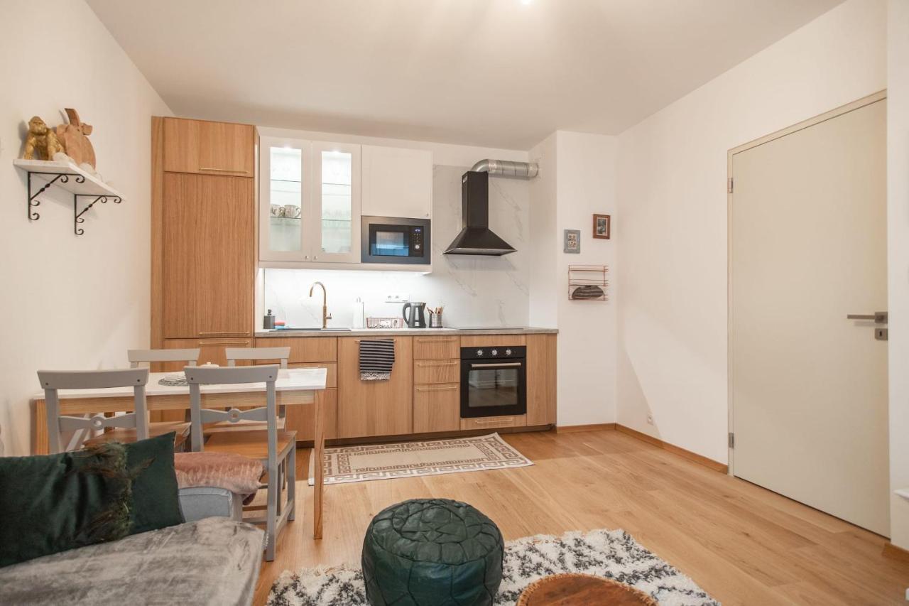 Apartment With Balcony Prague Ngoại thất bức ảnh